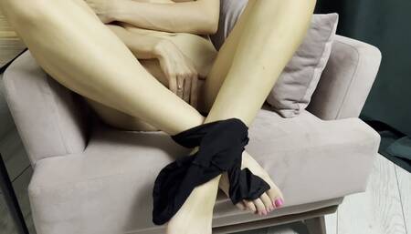 Hot masturbation in torn nylon!