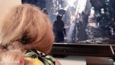 Fucked his girlfriend without distracting her from the game on PS4