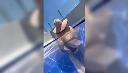 Pool ???? party
