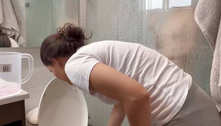 A hot bath with the cleaning girl from my house