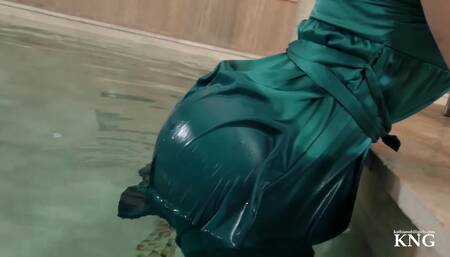 Sexy & wet!