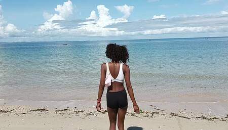 Morning beach walking! I hope this make your day ????❤️????