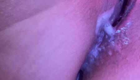 How does that cum taste? ???? hoe smaakt dat sperma uit m’n kutje? ????