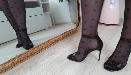 Toe Tapping in Two Pairs of Leather Boots and Sandals WMV