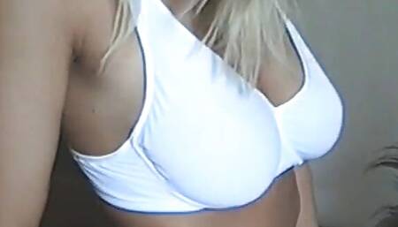 I play with my cousin Roxana, a shy and submissive blonde girl who likes to be masturbated and licked