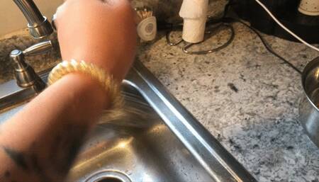 Mistress Mae freezes disobedient slaves chastity keys