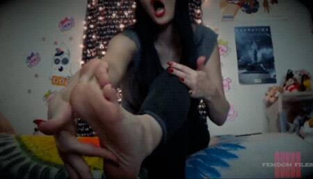 You're Now Dating Nyxon's Feet 540p MP4