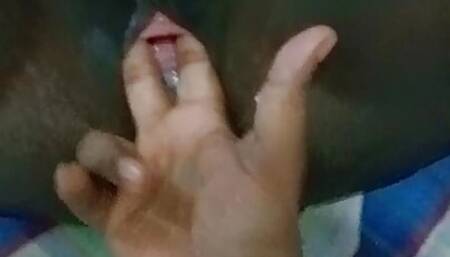 Sri lanka shetyyy black chubby pussy guy fingering