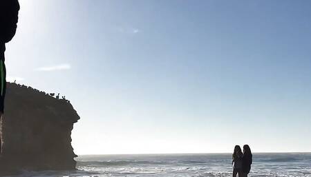 An afternoon at the beach (time lapse)