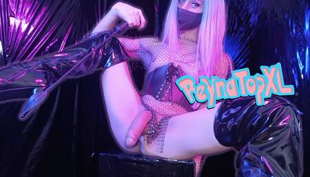 ReynaTopXL's jerking off session