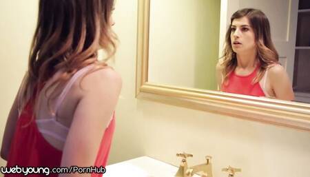 Alexa and Kristen's brunette action