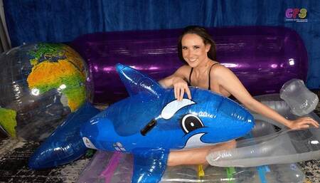 Faith Inflates 2 Inflatables by Mouth HD WMV (1920x1080)