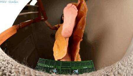 Jen's messy rolly cab CRUSH! - MOV