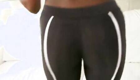 Roundass african Bae throating hard cock