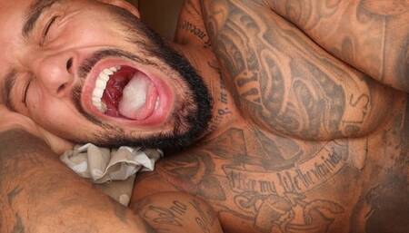 Smell my stinky morning breath | Bad breath POV - Lalo Cortez