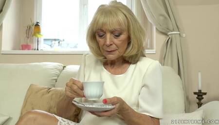 LustyGrandmas - To The Essential - Szuzanne - Jason Sto