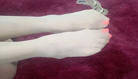 Miaisbeth Self Foot Worship in Pantyhose