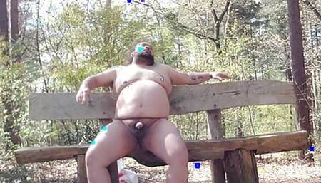 Belly bench