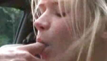 Teen Blonde Blowjob and fuck outdoor