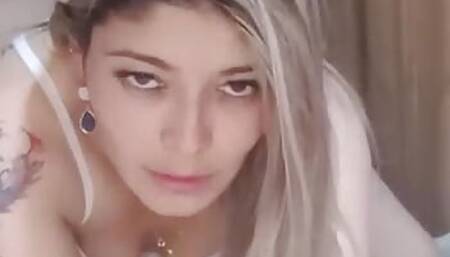 How rich she makes a bitch face when she has it inside her ass