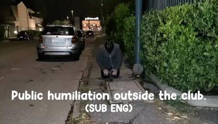 Public Humiliation Outside the Club - Umiliazione pubblica fuori dal locale [SUB ENG][HD]