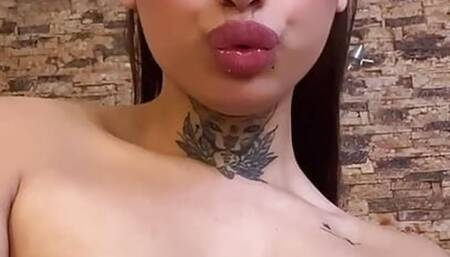 Naughty ArianaAndreea make u wet and horny tonight