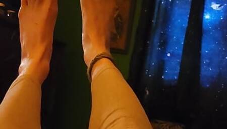feet