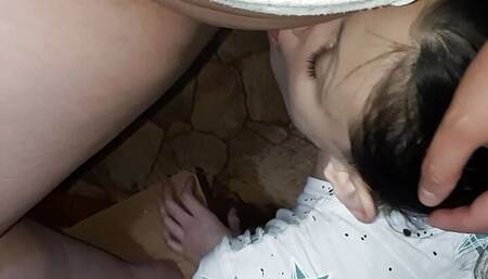 She loves to lick me on her knees - Lesbian-candys