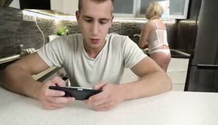 21 SEXTREME - Turned On Blonde Grandma Franny Loves A Hard