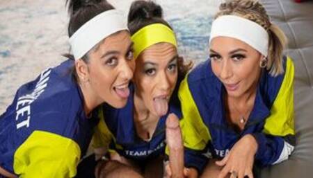 These friends want some cock together