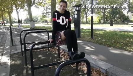 Watch glorious bedmate's trailer