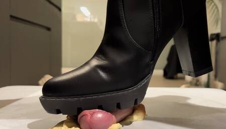 French Perverse crushes her submissive's cock, pisses on him and crushes a piece of brioche to make him eat