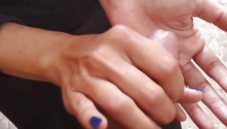 Finish cum handjob over her hands