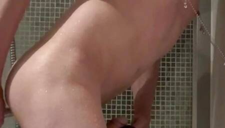 Sexy transvestite dildoing and making herself cum with her vibrator