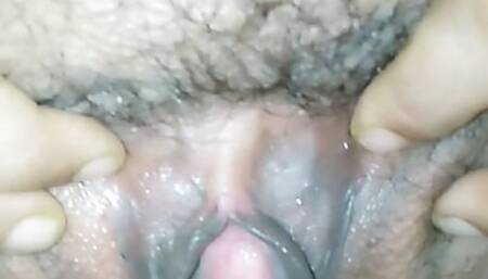 Desi girlfriend masterbate alone in home
