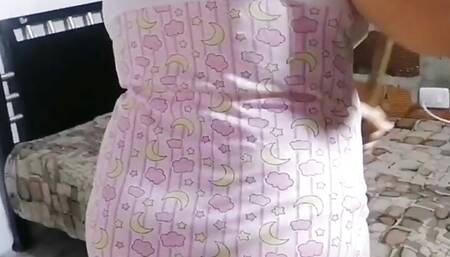 My perverted stepsister masturbates for her boyfriend on video call while I tidy up the house