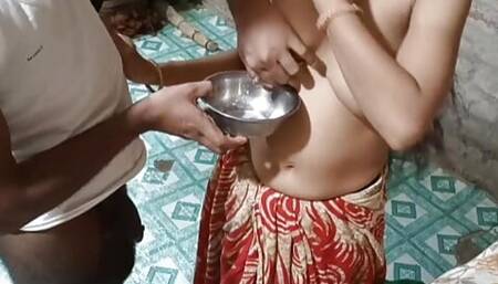 Hot Village Bhabhi Ki Sat Badroom Me Masti