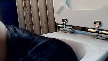 Sissy pee, piss &toilet licking(tessatrash)
