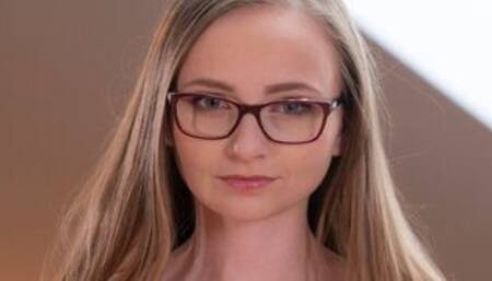 Sensual lesbians Lady Bug and Gina Varney fuck on the sofa