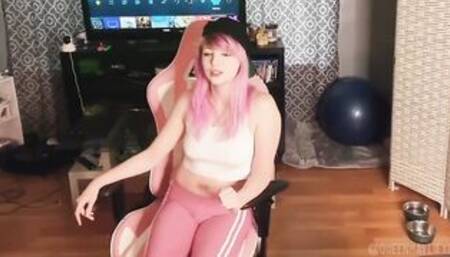Hayliexo – Cumming in Horny Sister’s Panties
