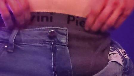 Uncut twink cums hard for you