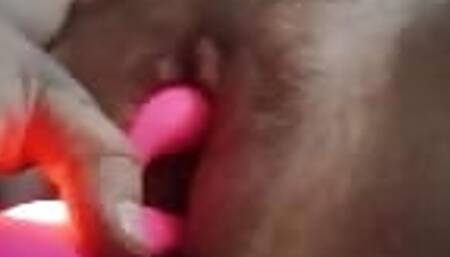 Wet pussy play