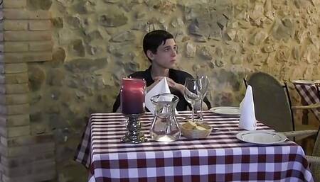 Adorable twink Aaron Aurora seduces his waiter Tyler James