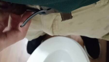 Daddy's gotta pee #2