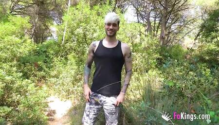 Outdoor smut with voluptuous belle from FaKings