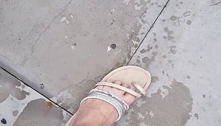 peeing on my feet