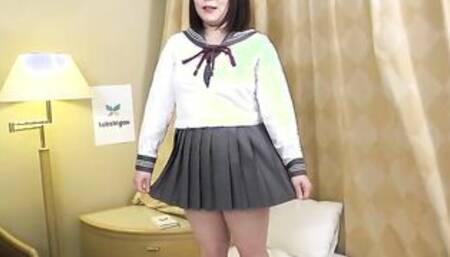 Narumi Soeda puts on a college women costume for some beauty fun
