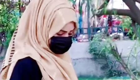 Indian Muslim girl sex with college principal hard sex pussy and