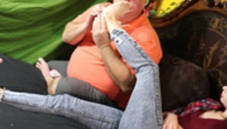 Her Tired Feet with Lana Blade - MP4 (HD720p)