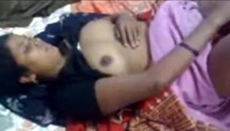 Mummy ko Apne beta jabardasti Kiya chudai man aur beta ka jabardast chudai